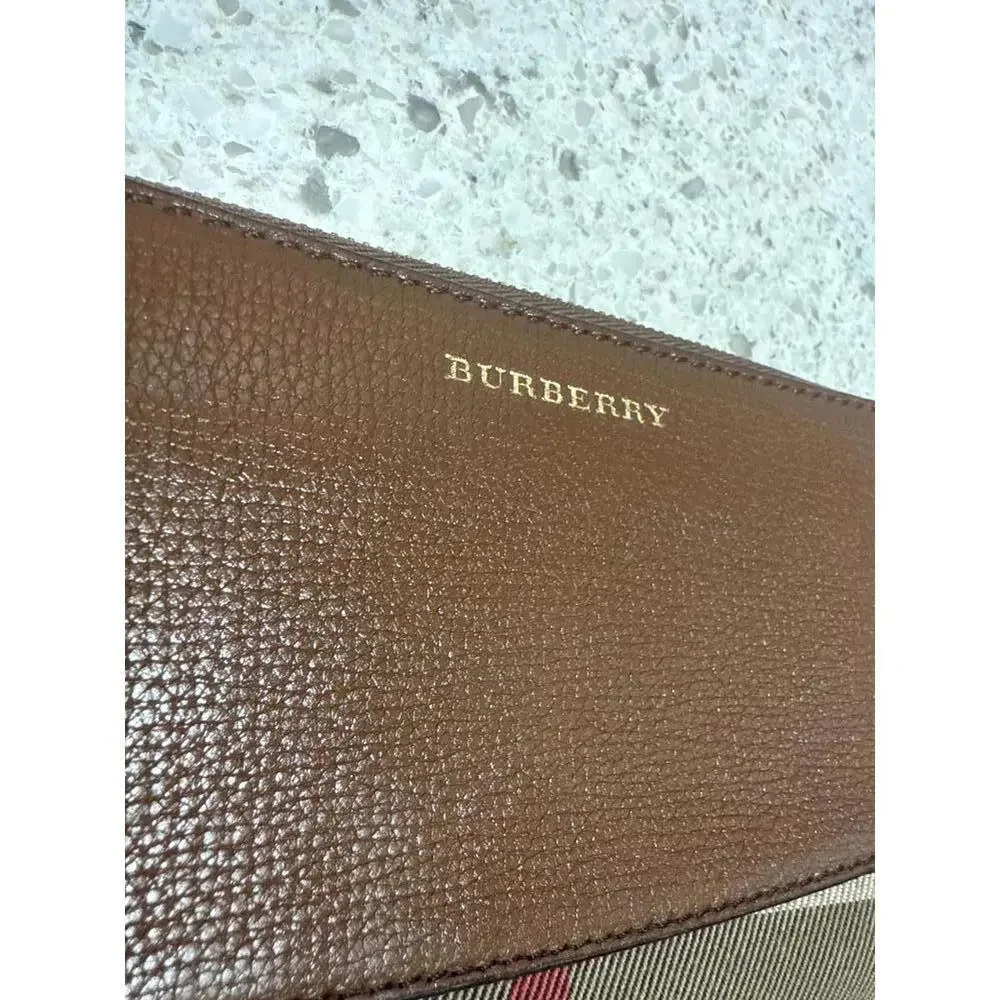 Burberry Elmore Leather and Canvas Horseferry Check Zip Wallet - Picture 2 of 11